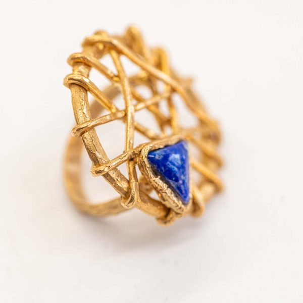 Anello cerchio attraversato con lapis