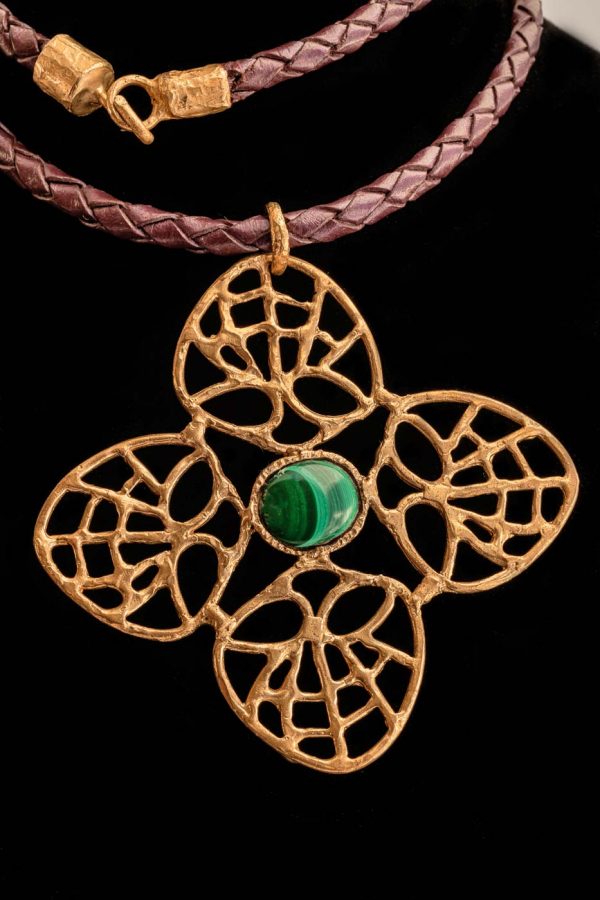 Collana fiore a petalo con malachite