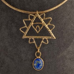 Collana triangolo azteco con raggi